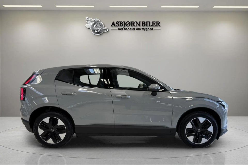 Volvo EX30 Extended Range Core 5d