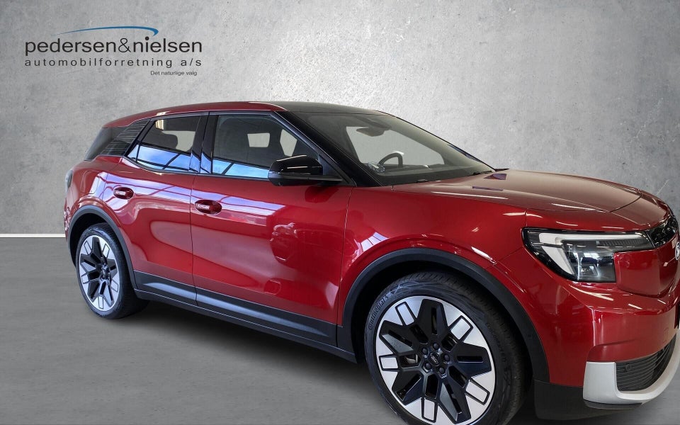 Ford Explorer 77 Premium Extended Range 5d