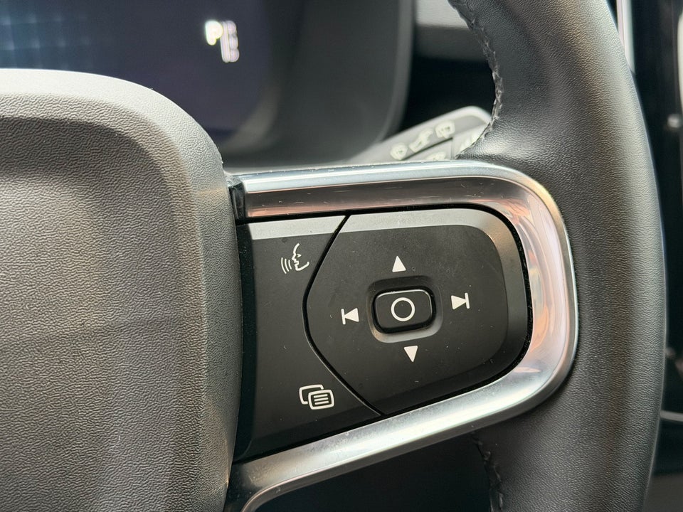 Volvo XC40 P6 ReCharge Core 5d