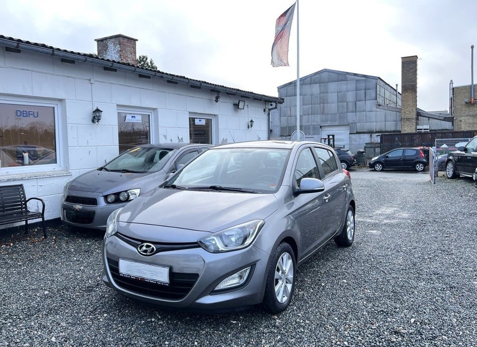 Hyundai i20 1,25 Classic XTR 5d