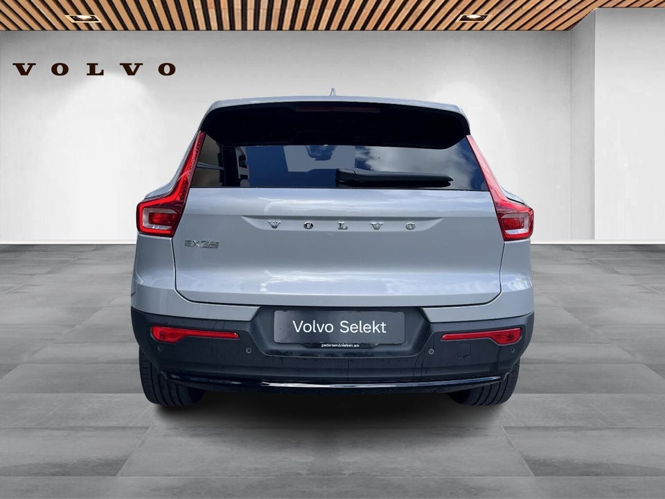 Volvo EX40 Extended Range Core 5d