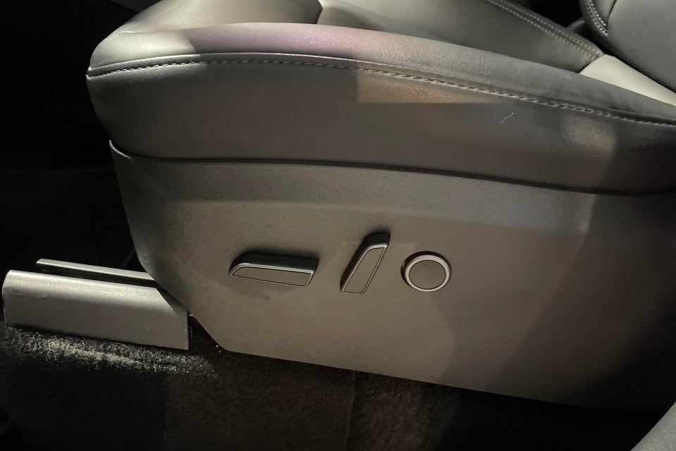 Tesla Model Y Performance AWD 5d