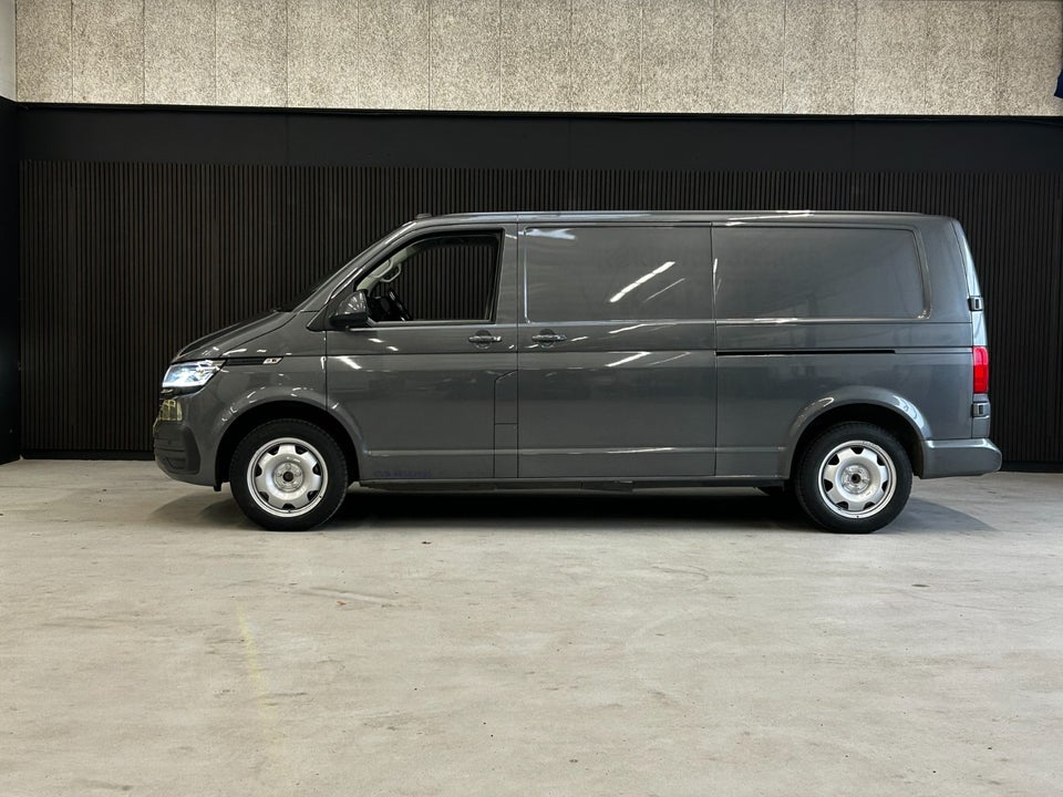 VW Transporter 2,0 TDi 204 Kassevogn DSG lang