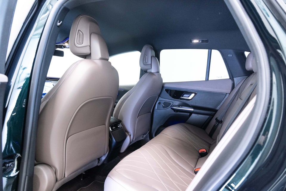 Mercedes EQE350 SUV Electric Art 4Matic 5d