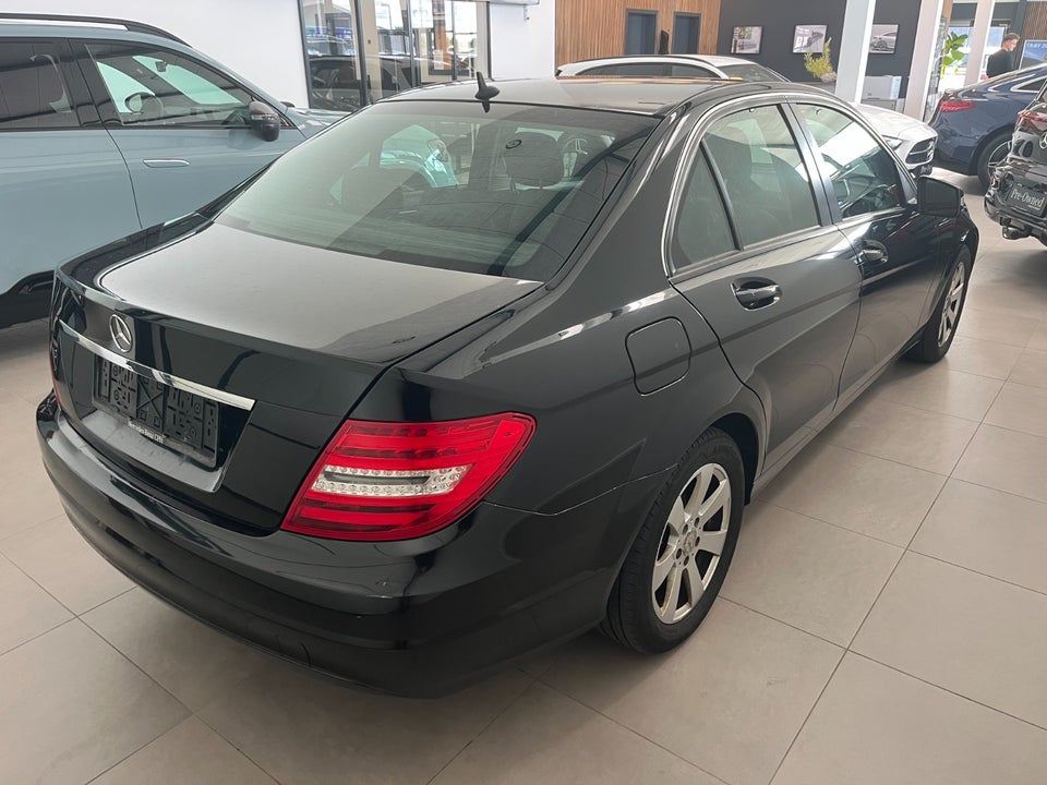 Mercedes C180 2,2 CDi BE 4d