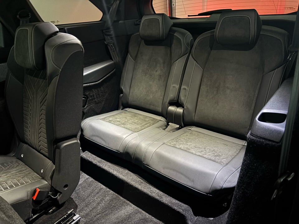 Peugeot e-5008 77 GT 7prs 5d