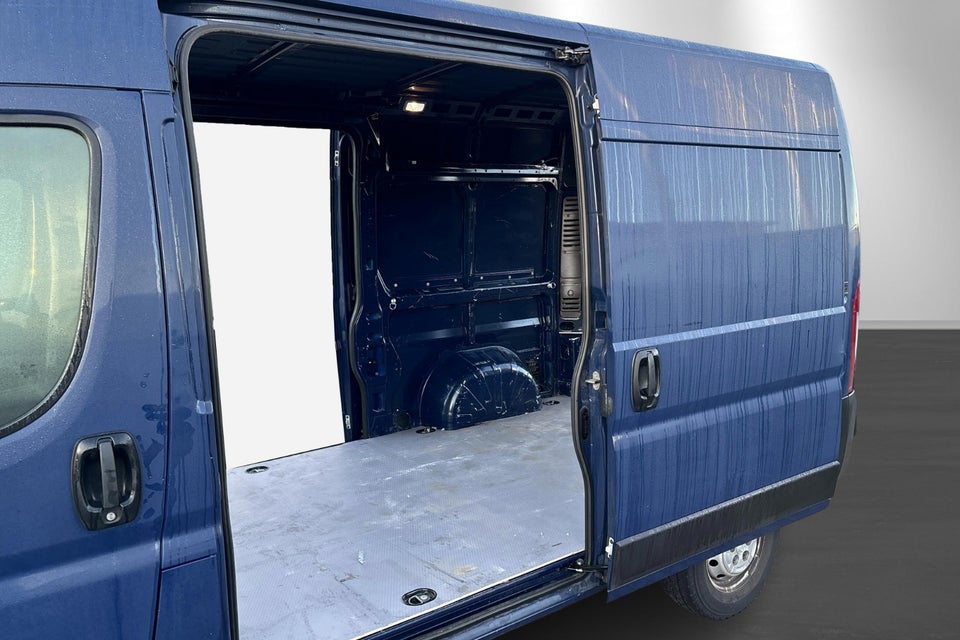 Peugeot Boxer 335 2,0 BlueHDi 130 L2H2