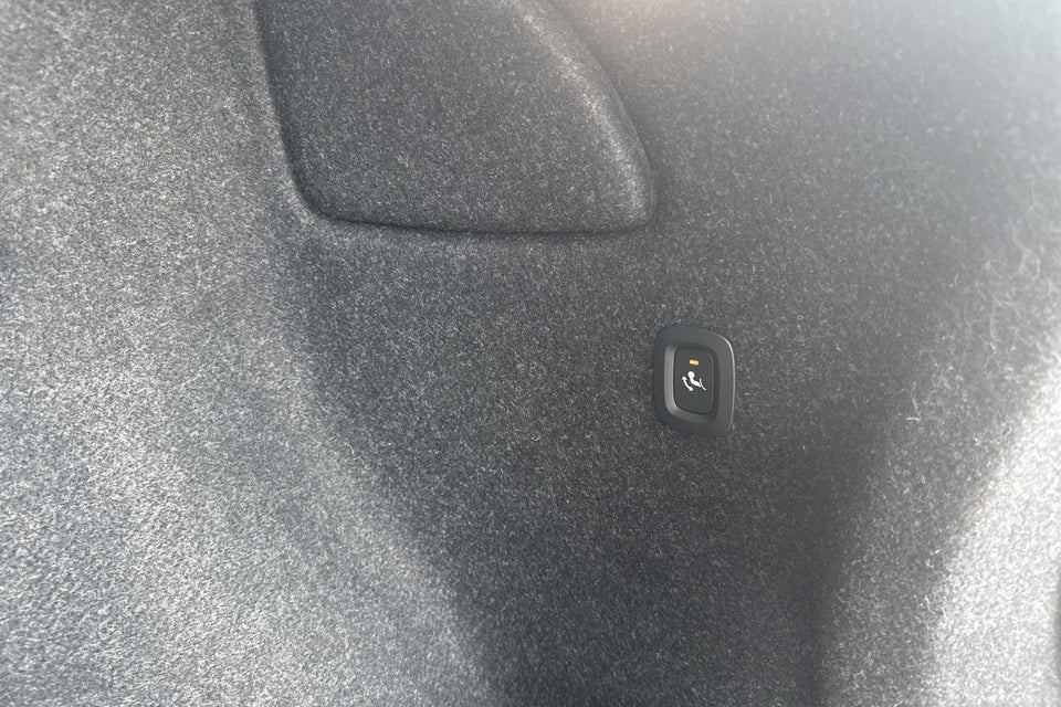 Volvo XC40 ReCharge Start 5d