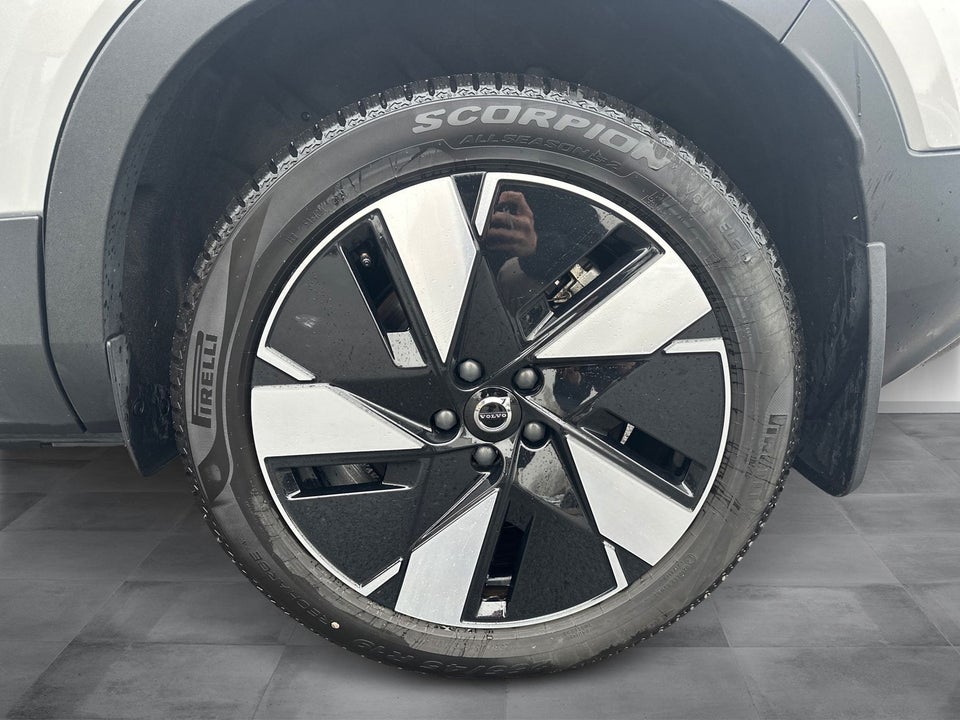 Volvo XC40 ReCharge Extended Range Core 5d