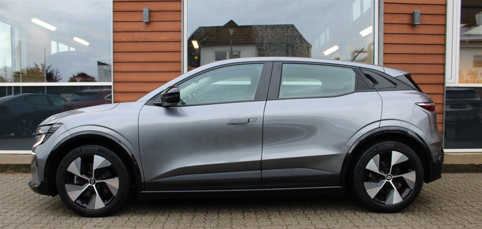 Renault Megane E-Tech 60 Equilibre 5d
