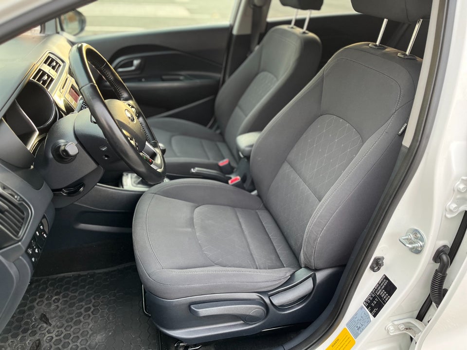 Kia Rio 1,2 CVVT Premium 5d