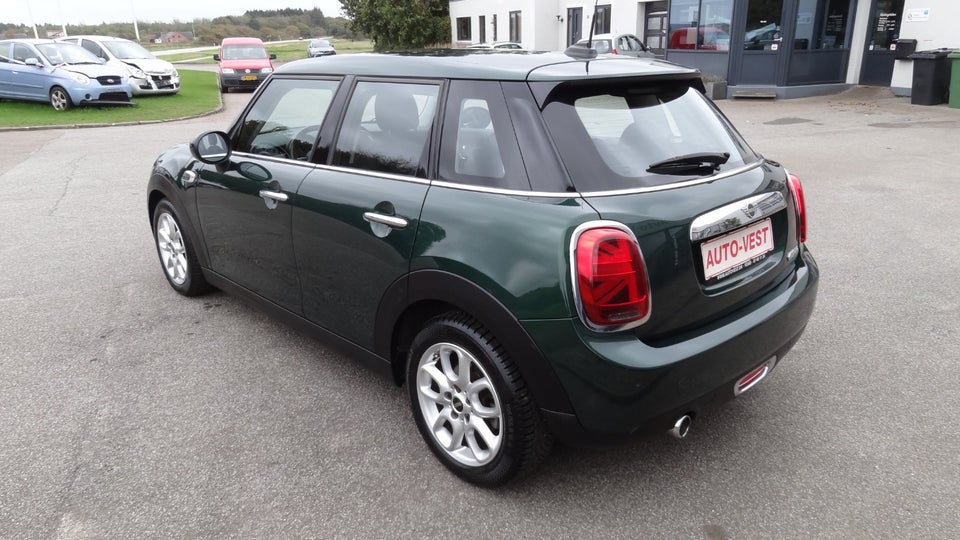 MINI Cooper 1,5 Essential Edition 5d