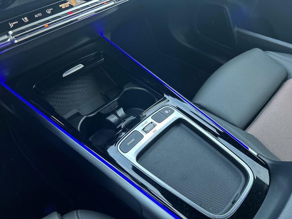 Mercedes EQB300 Electric Art 4Matic 7prs 5d