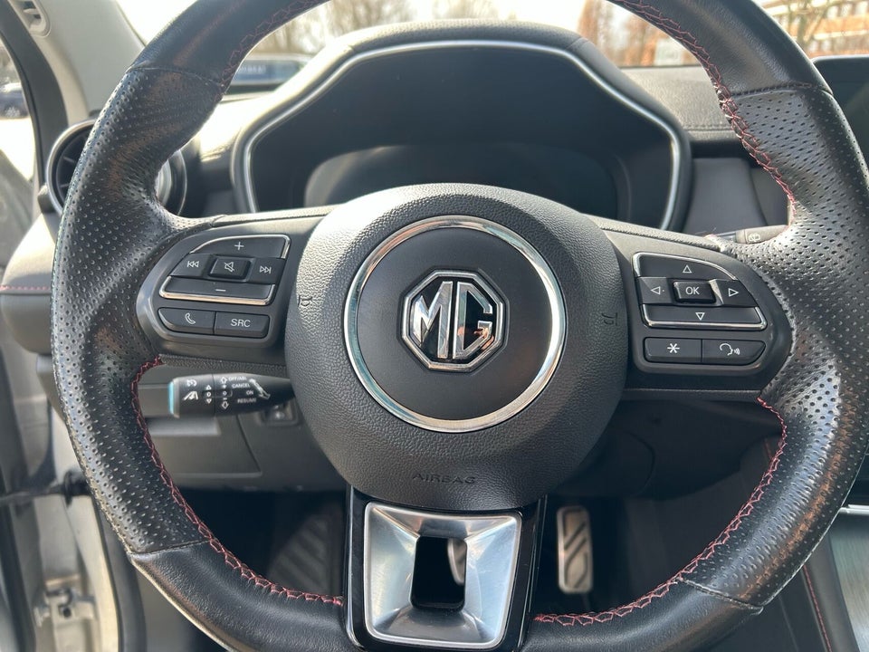 MG EHS 1,5 PHEV Luxury 5d