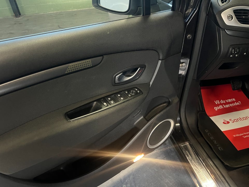 Renault Grand Scenic III 2,0 dCi 150 Dynamique aut. 7prs 5d