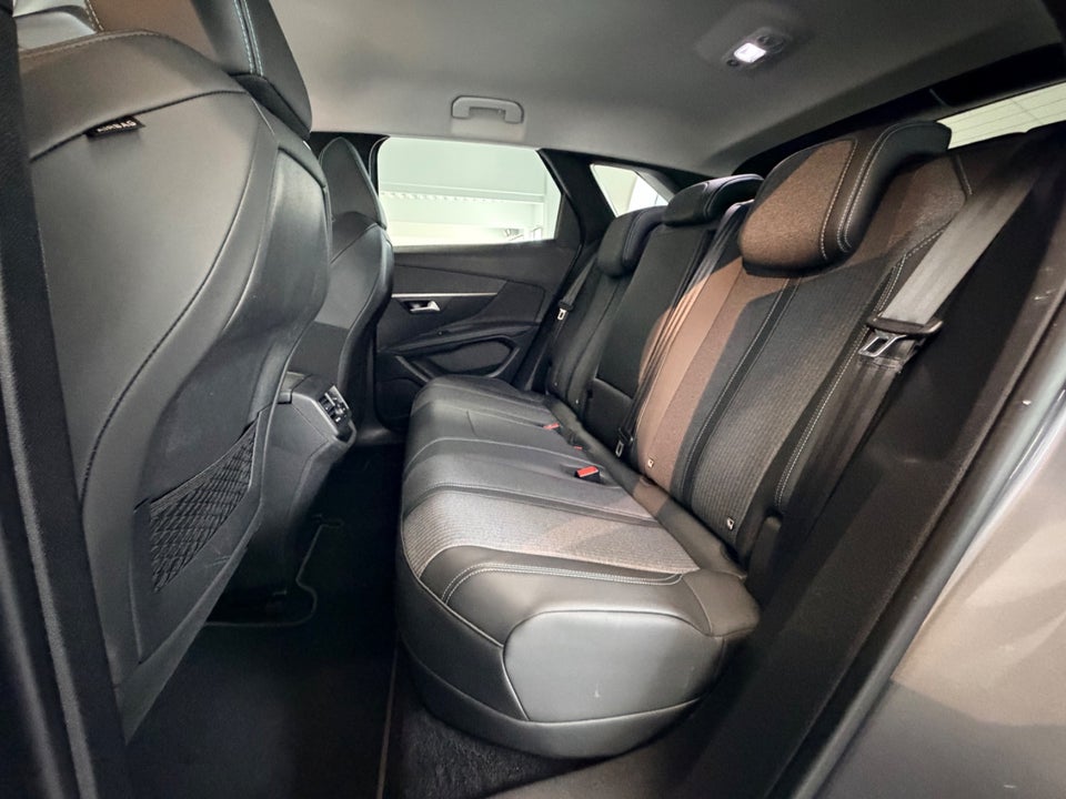 Peugeot 3008 1,6 Hybrid Allure Pack EAT8 5d