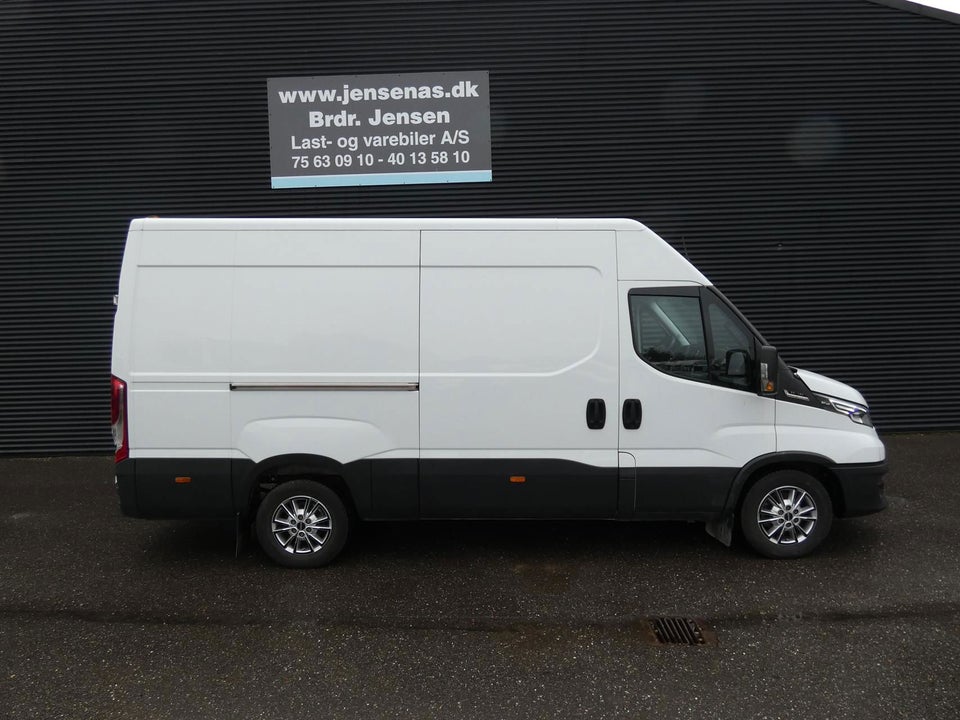 Iveco Daily 3,0 35S18 12m³ Van AG8