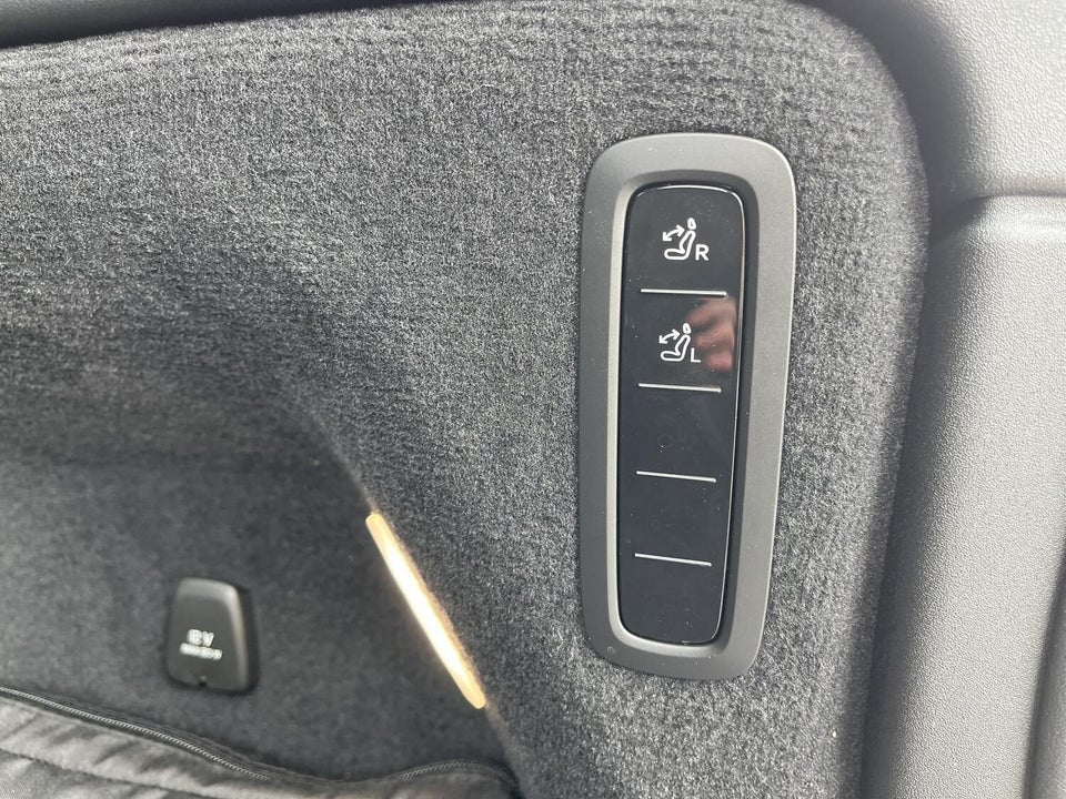 Volvo EX90 Plus 7prs 5d