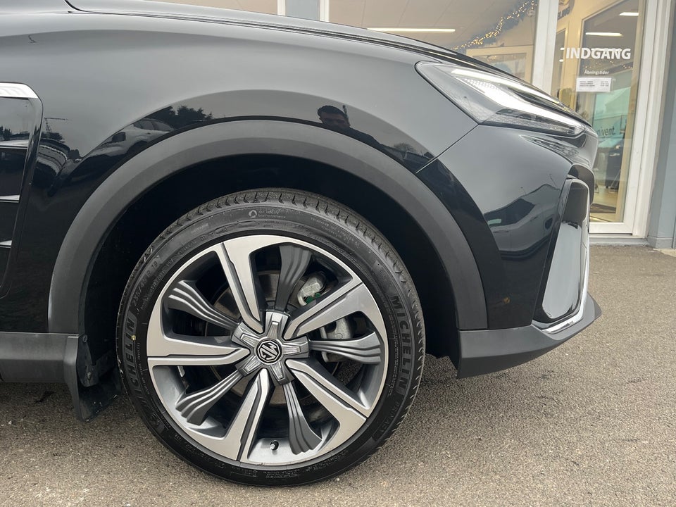 MG Marvel R Luxury 5d