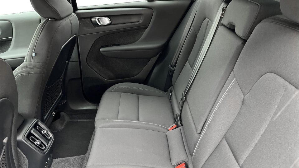 Volvo EX40 Extended Range Plus 5d