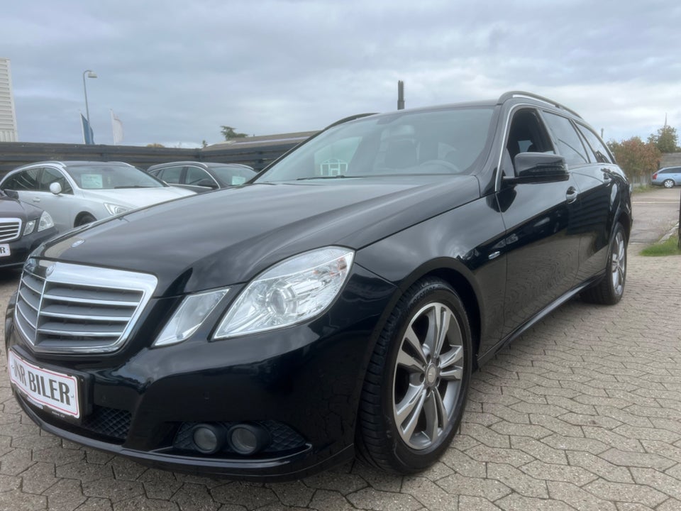 Mercedes E200 2,2 CDi stc. aut. BE 5d