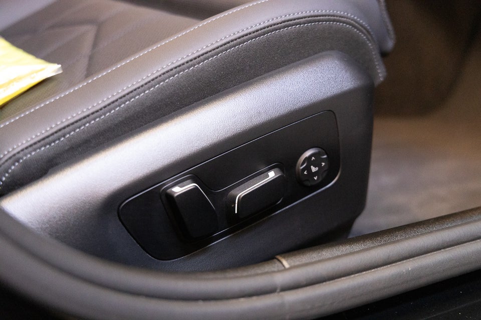 BMW i5 eDrive40 M-Sport 4d