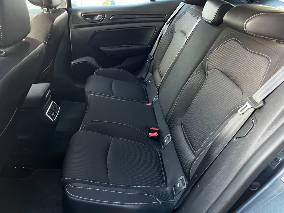 Renault Megane IV 1,2 TCe 100 Zen 5d