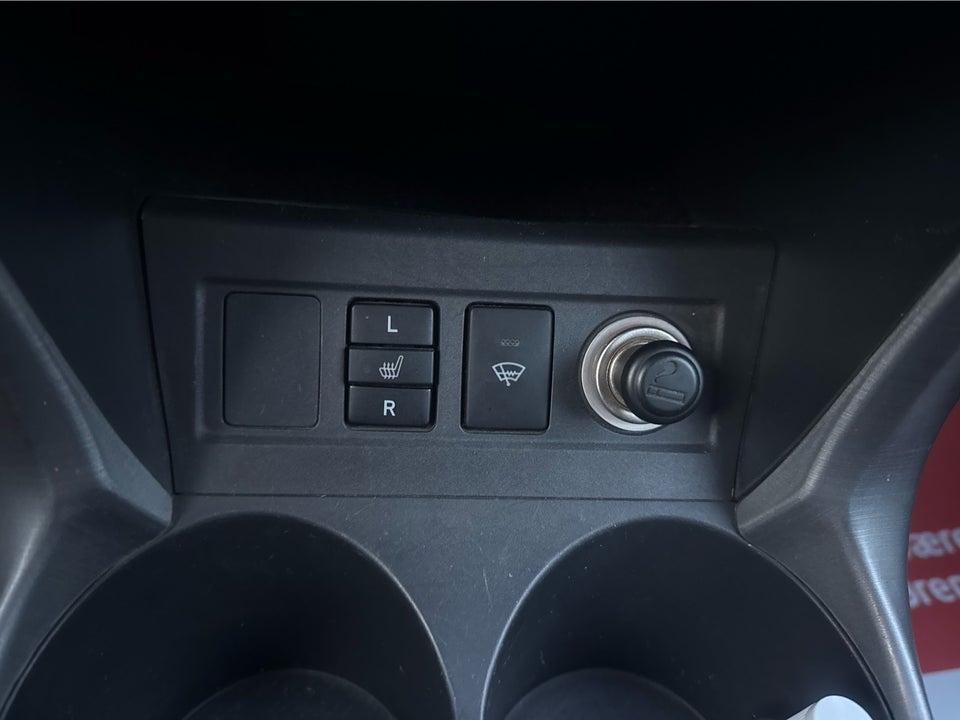 Toyota RAV4 2,0 VVT-i Wave 4x4 Van 5d