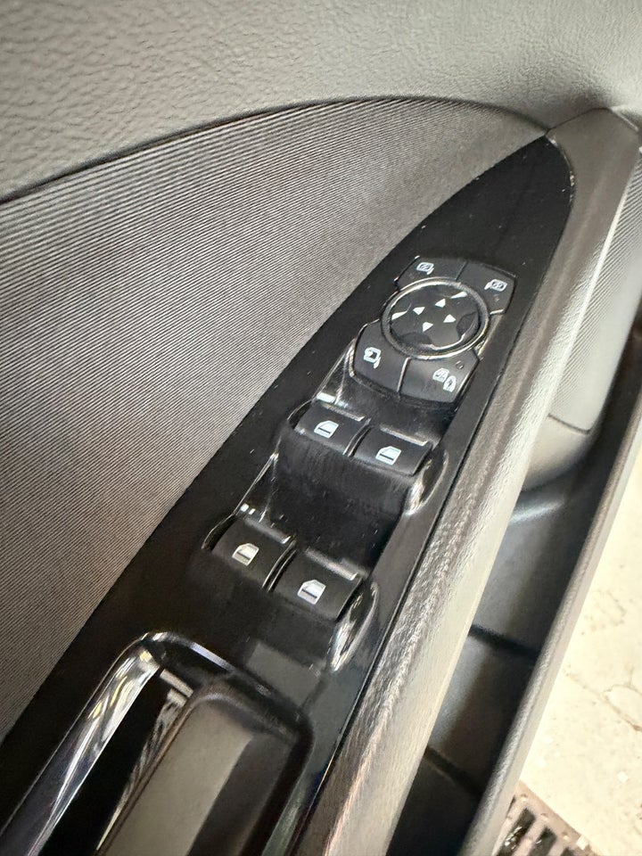 Ford Mondeo 1,5 EcoBoost Titanium 5d