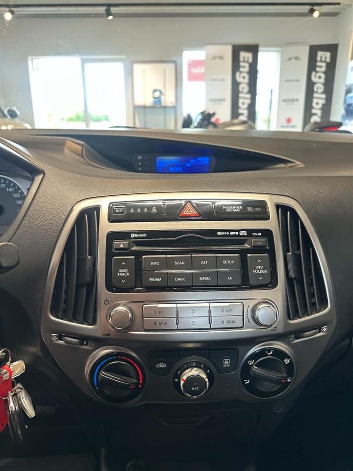 Hyundai i20 1,25 Classic XTR 5d