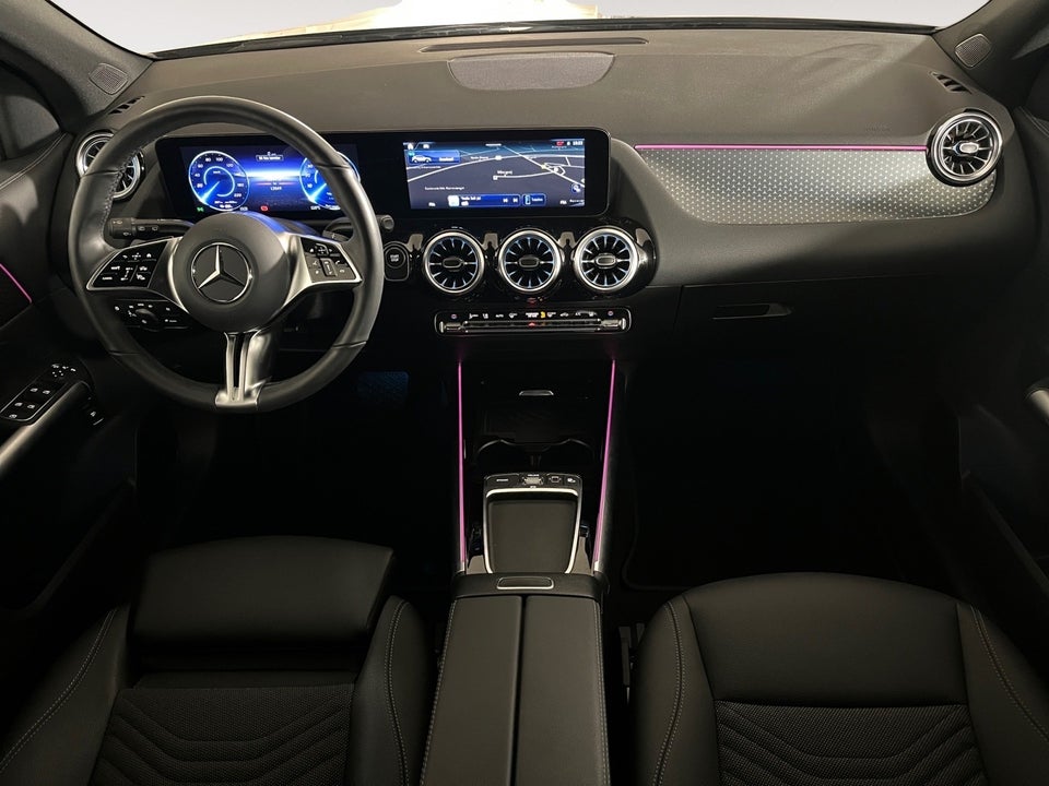 Mercedes EQA300 Progressive 4Matic 5d