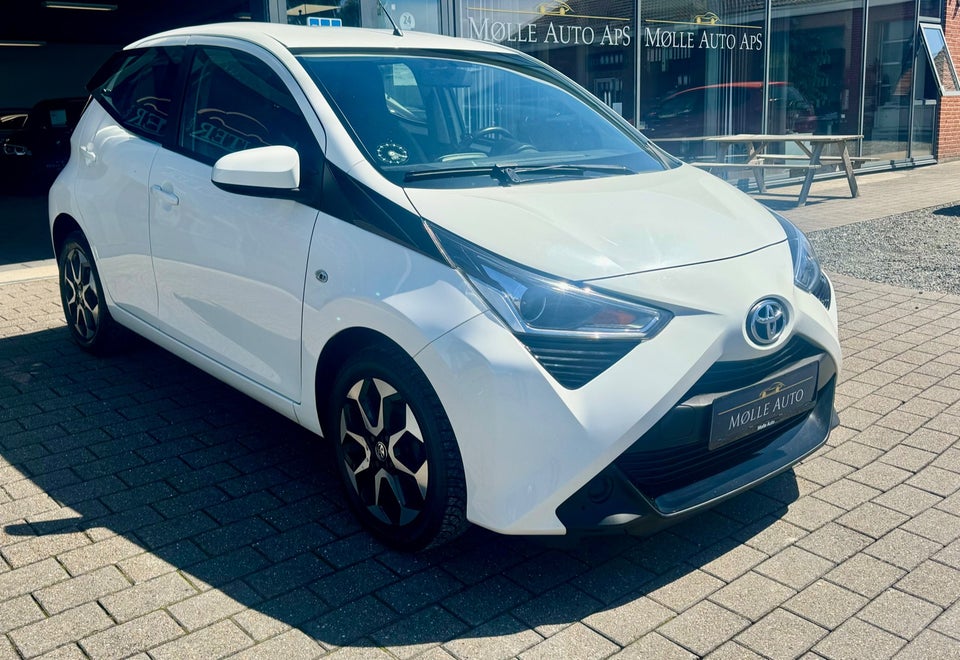 Toyota Aygo 1,0 VVT-i x-plore 5d