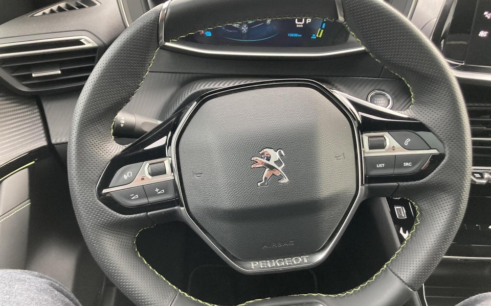 Peugeot e-208 50 GT 5d