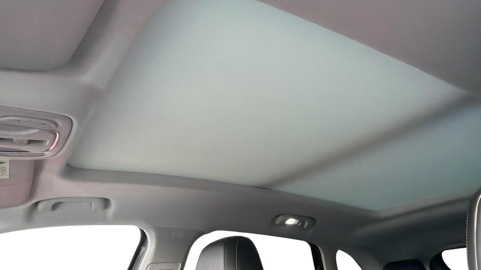 MG Marvel R Luxury 5d