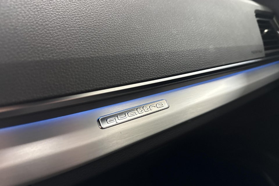 Audi Q5 50 TFSi e S-line quattro S-tr. 5d