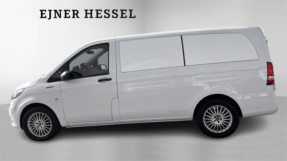 Mercedes eVito 129 Tourer PRO L Van