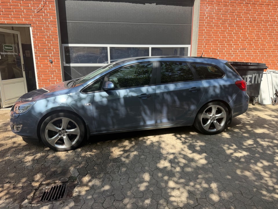 Opel Astra 1,4 T 140 Sport Sports Tourer 5d
