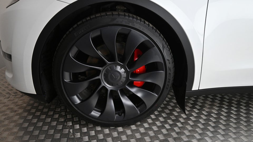 Tesla Model Y Performance AWD 5d