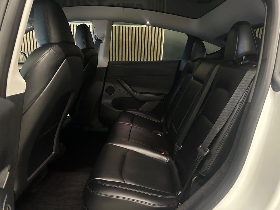 Tesla Model Y RWD 5d
