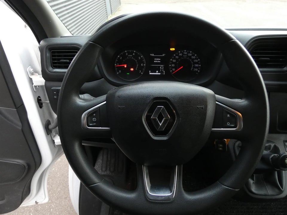 Renault Master IV T33 2,3 dCi 150 L2H2 Kassevogn