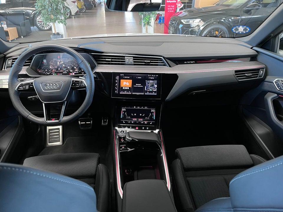 Audi Q8 e-tron 55 S-line Sportback quattro 5d