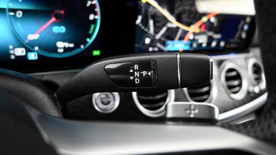 Mercedes E300 e 2,0 AMG Line aut. 4d