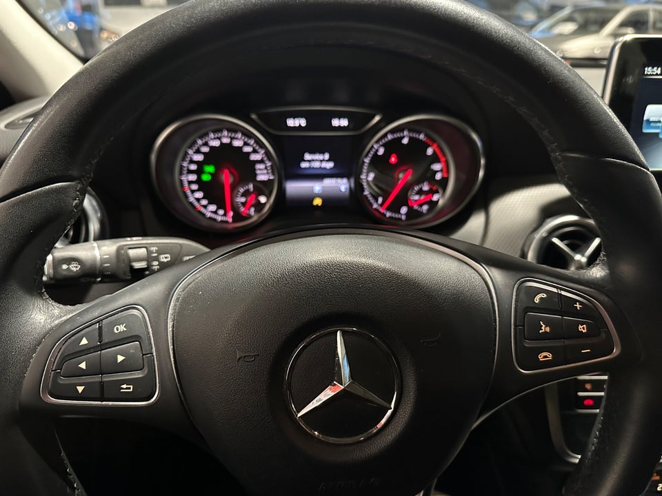 Mercedes GLA200 d 2,2 Van 5d