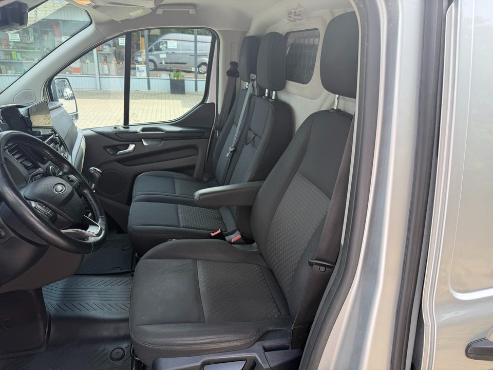 Ford Transit Custom 320 L2 2,0 TDCi 130 Trend