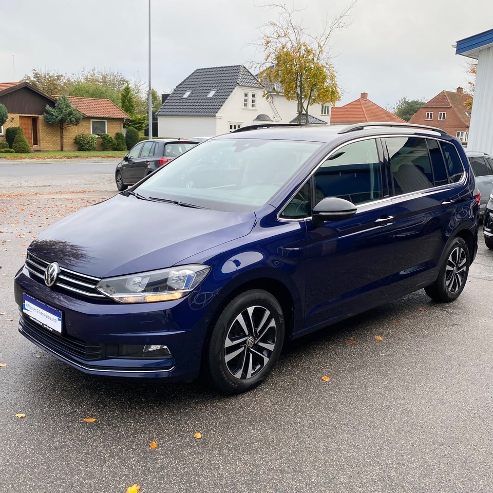VW Touran 1,6 TDi 115 IQ.Drive DSG 7prs 5d