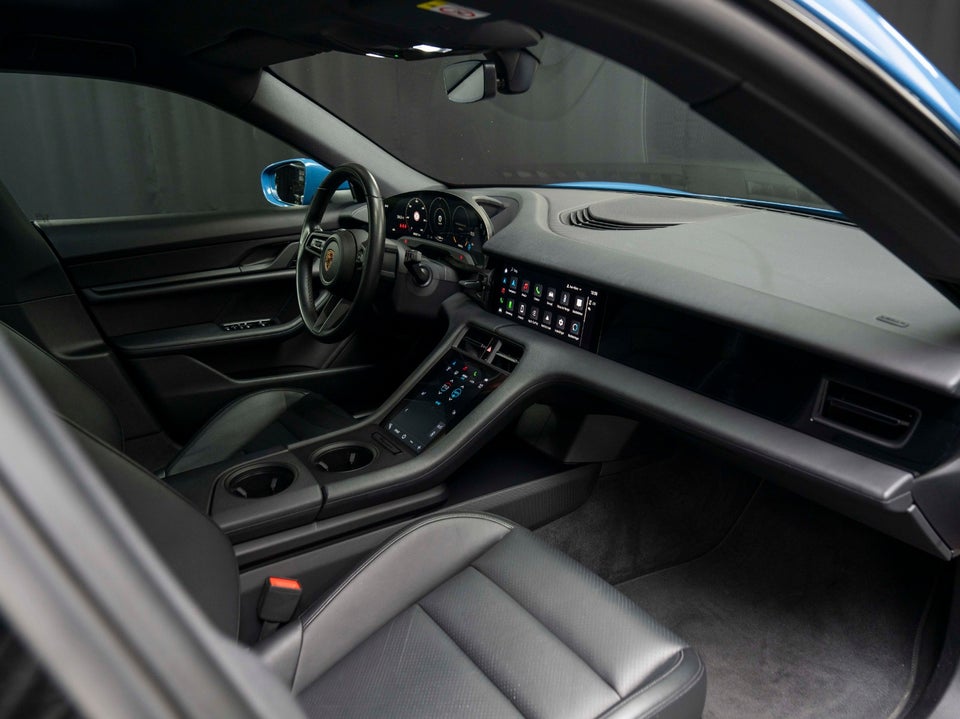 Porsche Taycan 4S Performance+ 4d