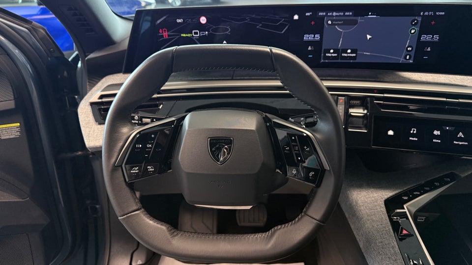 Peugeot e-5008 77 Allure 7prs 5d
