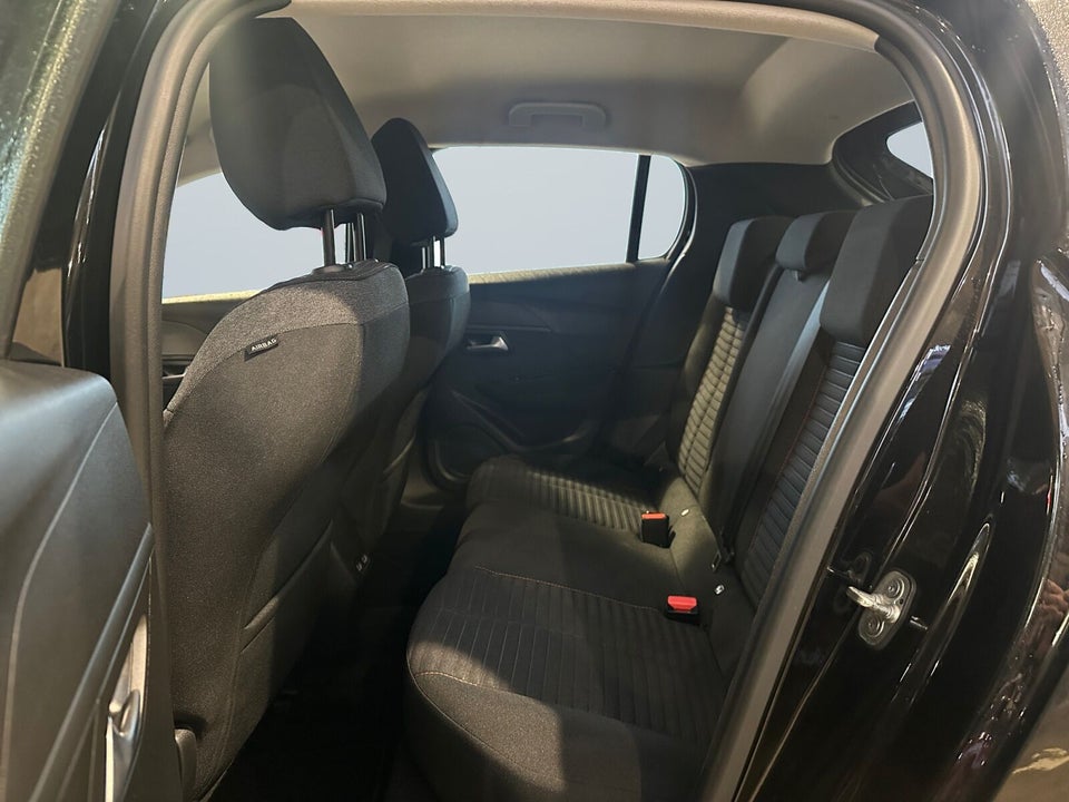 Peugeot e-208 50 Active Pack 5d