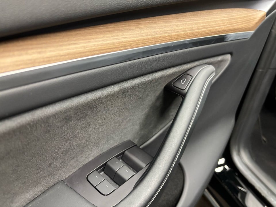 Tesla Model Y Performance AWD 5d