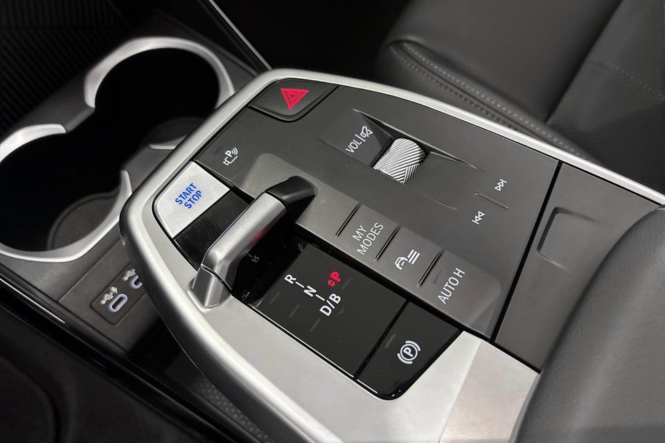 BMW iX1 eDrive20 X-Line 5d